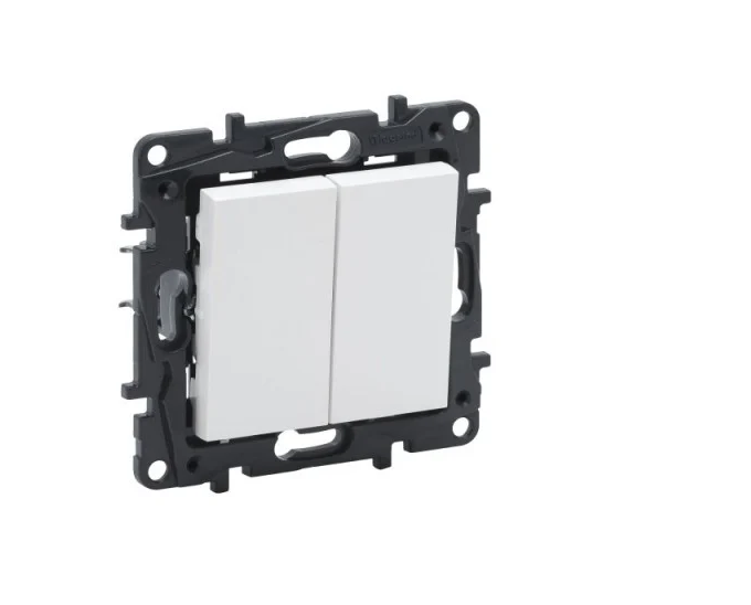 Вимикач подвійний Legrand Niloe Step 10А автоматичні клеми Білий (30850315)