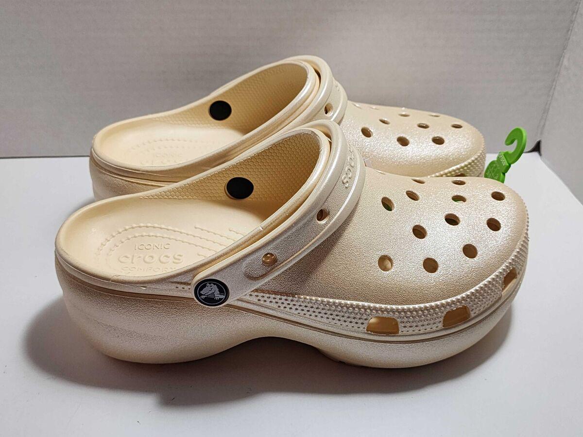 Сабо с блестками Crocs Classic Platform Shimmer р. 40-41 Vanilla (14266731) - фото 9 Сабо с блестками Crocs Classic Platform Shimmer р. 40-41 Vanilla (14266731) - фото 9