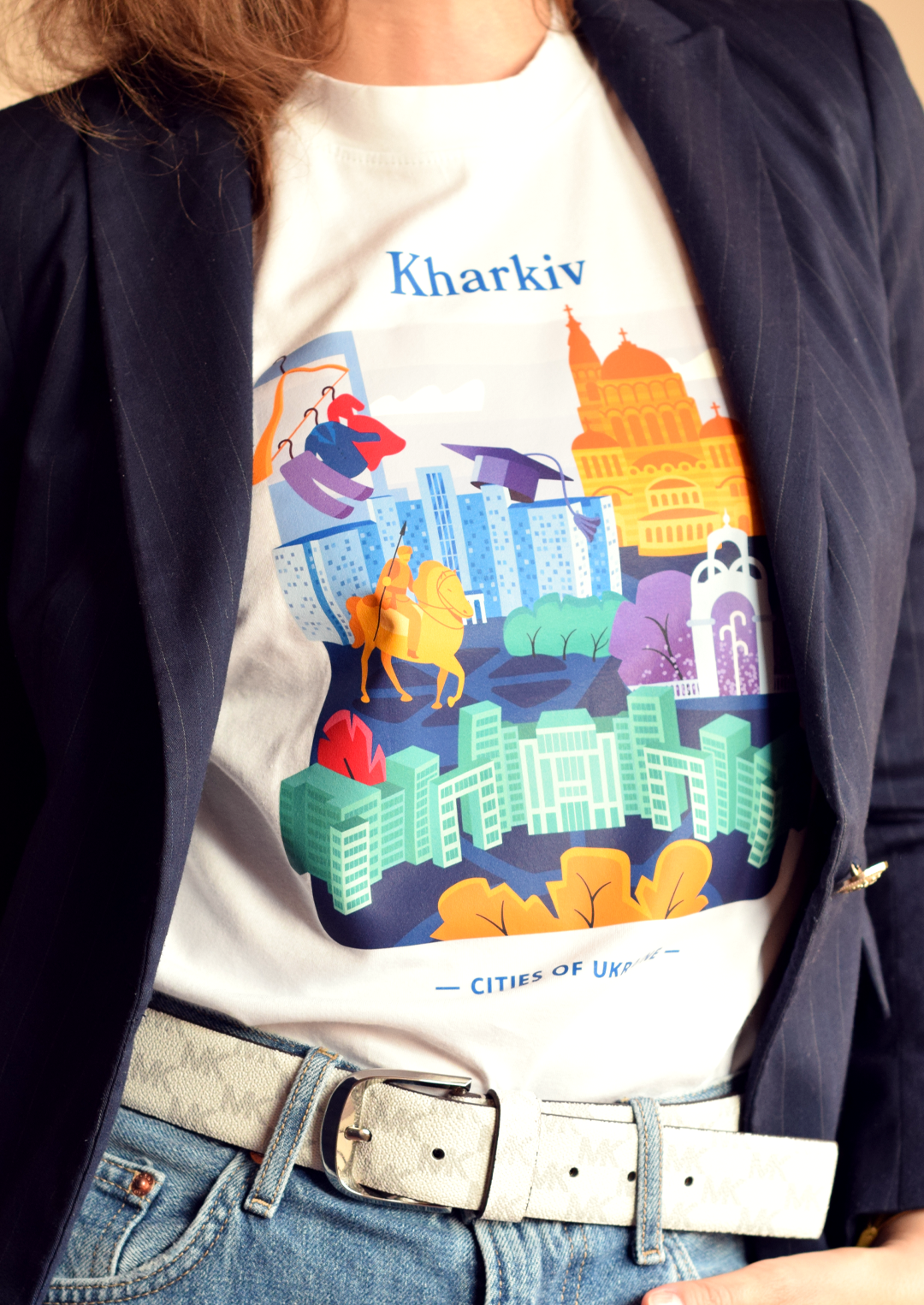 Футболка жіноча Малюнки з патріотичним авторським принтом Харків оверсайз M Білий (FFHK01M) - фото 7 Футболка жіноча Малюнки з патріотичним авторським принтом Харків оверсайз M Білий (FFHK01M) - фото 7