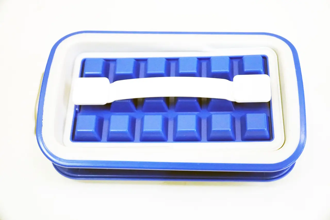 Форма для льоду силіконова Cool Home Ice Tray з кришкою на 18 кубиків (a4fe3477) - фото 10