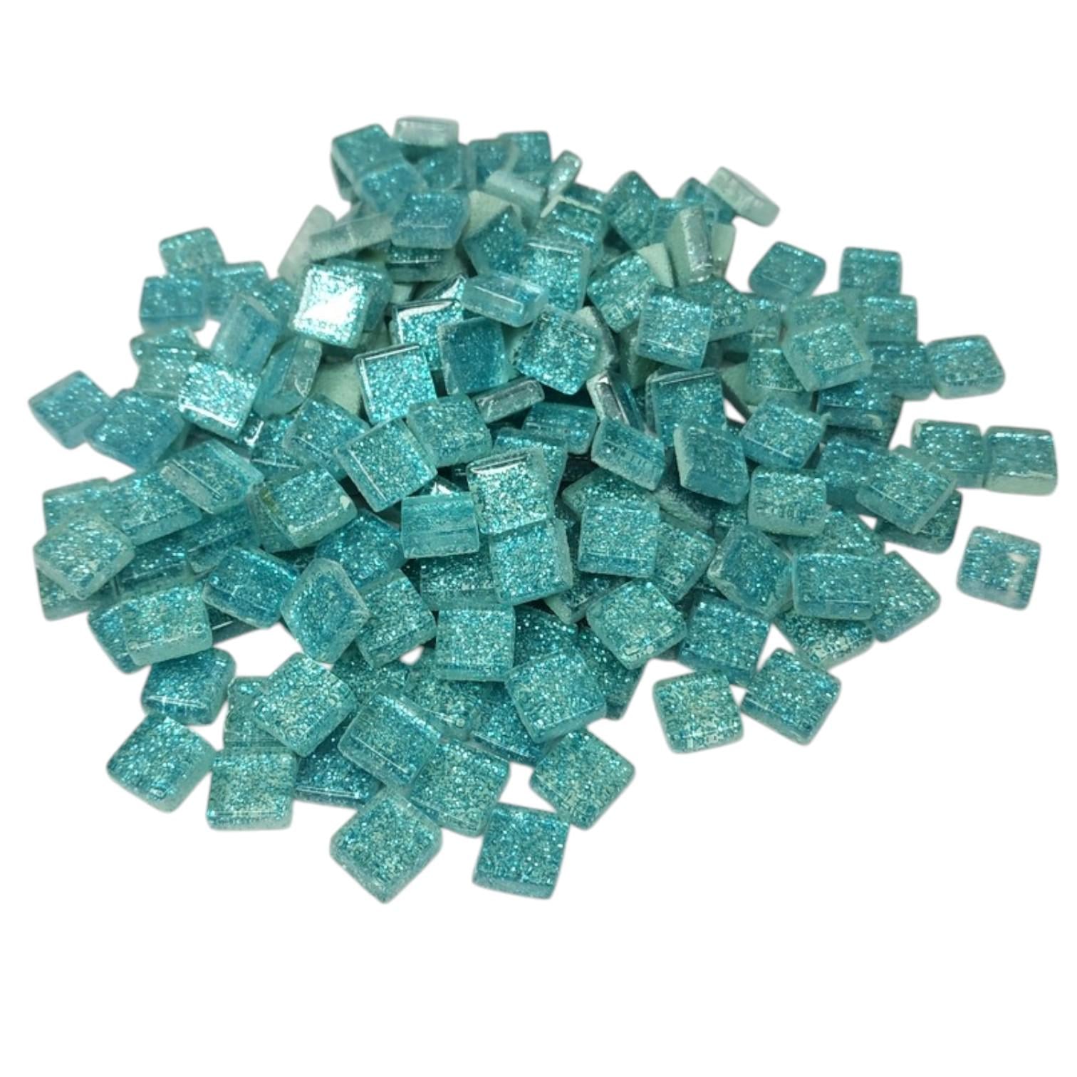 Набор кусочков мозаики квадратных с блестками 4 мм 200 г 150-170 шт. Светло-голубой (7653)