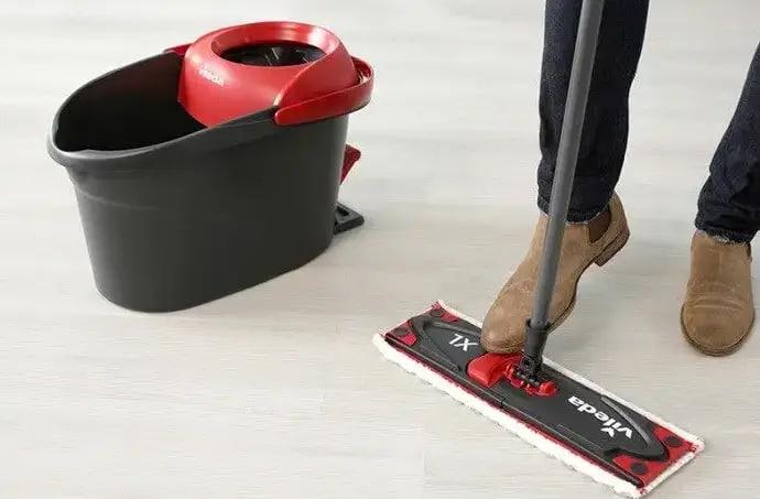 Набор для уборки Leifheit швабра и ведро с отжимом - фото 6 Набор для уборки Leifheit швабра и ведро с отжимом - фото 6