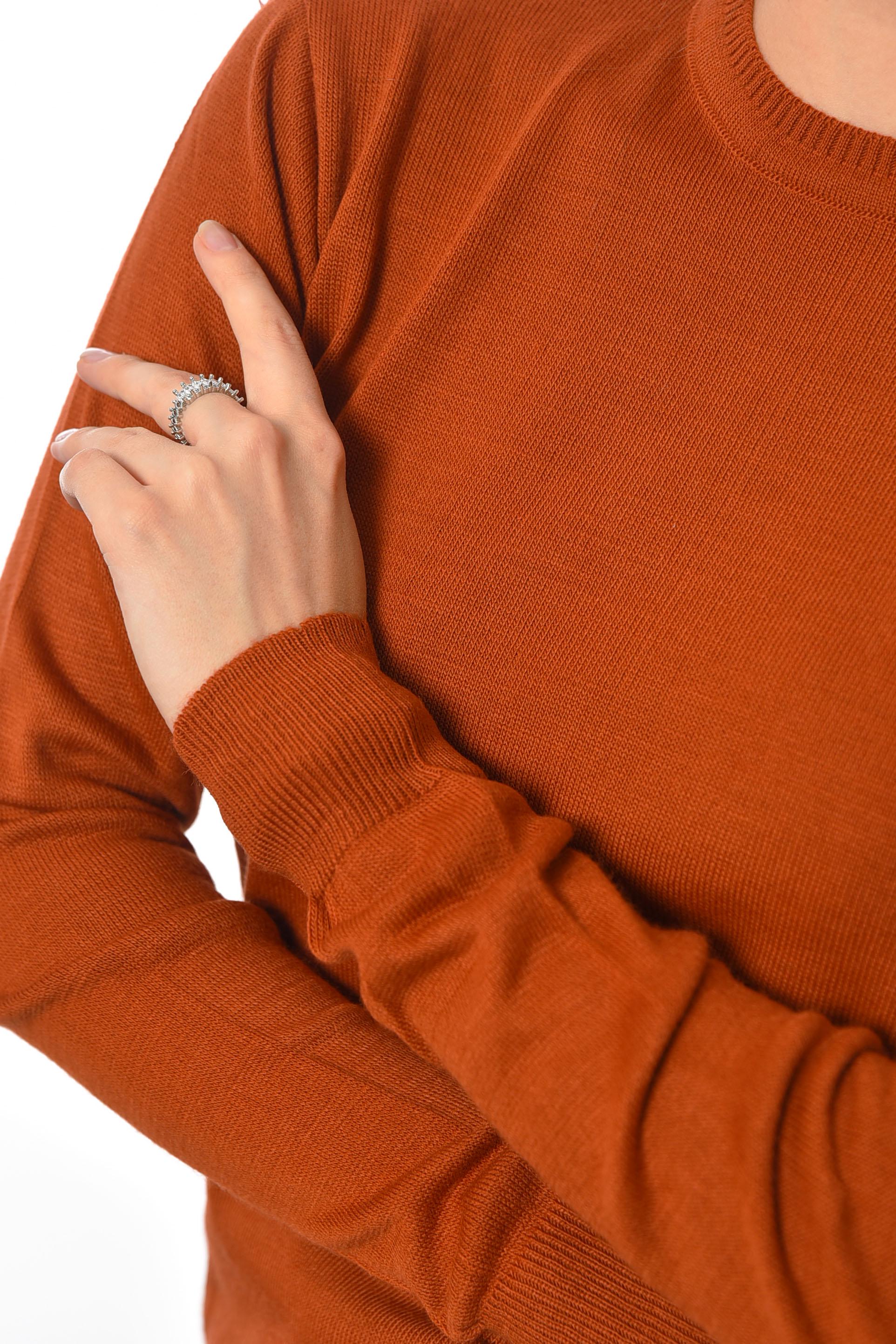 Светр жіночий тонкий S-M однотонний Коричневий (191276) - фото 4 Светр жіночий тонкий S-M однотонний Коричневий (191276) - фото 4