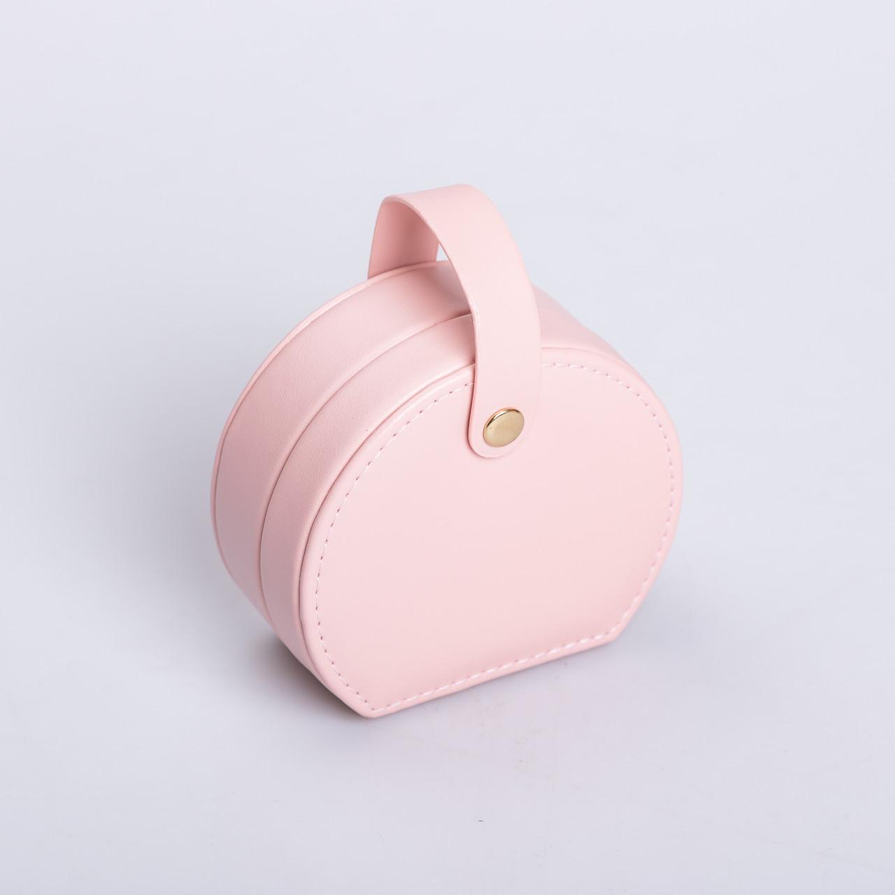 Шкатулка для украшений из эко кожи 10x9x4,5 см (6713)