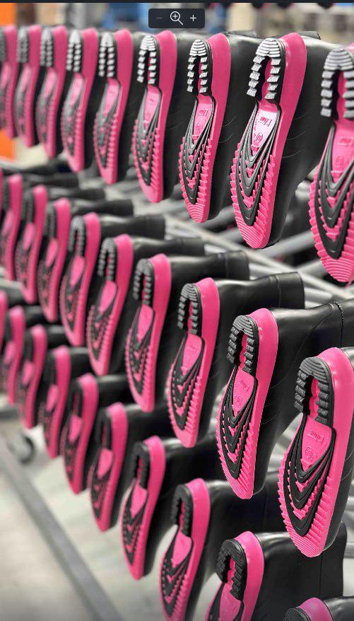 Сапоги женские резиновые р. 39 Черный/Розовый (27861651) - фото 3 Сапоги женские резиновые р. 39 Черный/Розовый (27861651) - фото 3