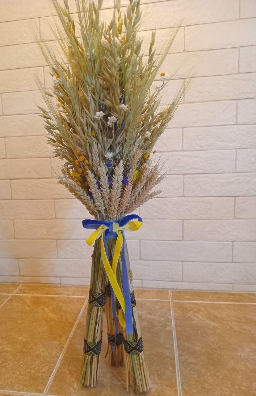 Дідух різдвяний з колосcя пшениці/льону та вівса на трьох ніжках 60-65 см з українською стрічкою (2814659252) Дідух різдвяний з колосcя пшениці/льону та вівса на трьох ніжках 60-65 см з українською стрічкою (2814659252)