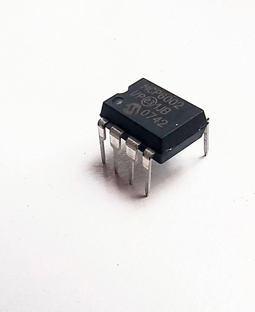Усилитель операционный сдвоенный общего назначения (MCP6002-I/P)