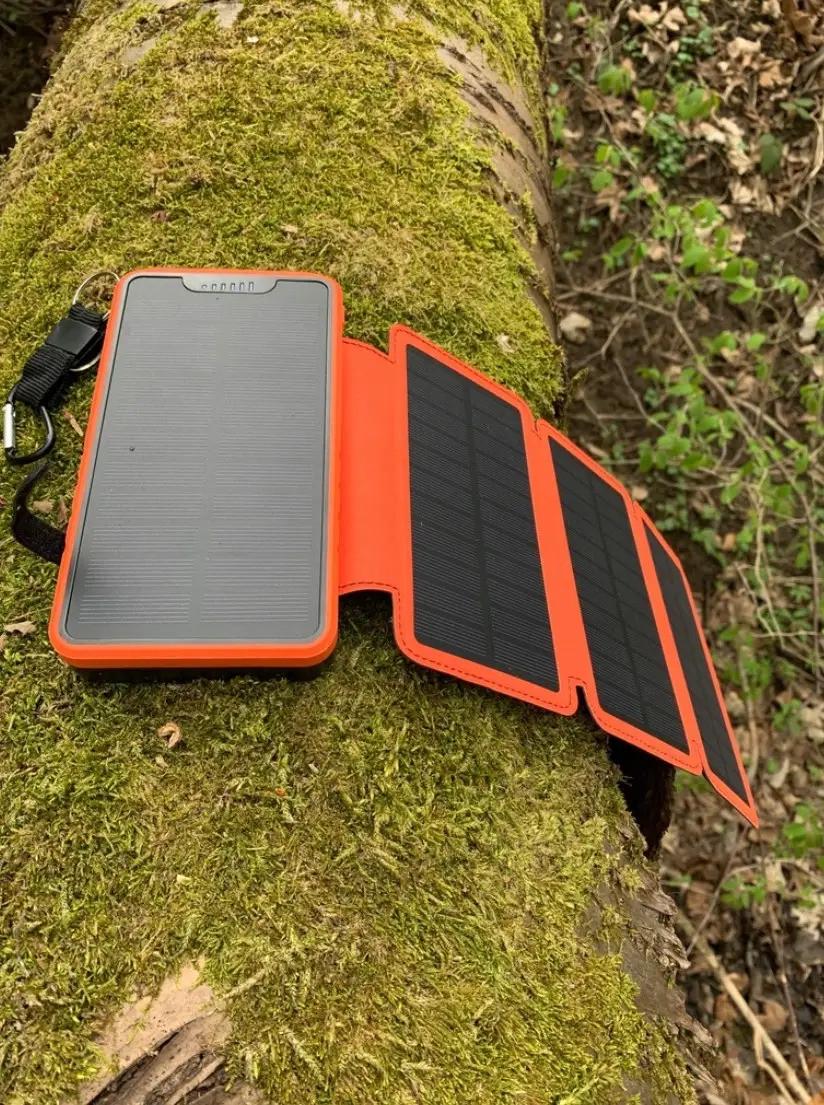 Повербанк сонячний iBattery YD-820S з додатковими панелями та ліхтариком 26800 mAh Orange - фото 8 Повербанк сонячний iBattery YD-820S з додатковими панелями та ліхтариком 26800 mAh Orange - фото 8