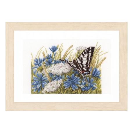 Набор для вышивания крестиком Lanarte PN-0156941 Butterfly with cornflowers (18726) Набор для вышивания крестиком Lanarte PN-0156941 Butterfly with cornflowers (18726)