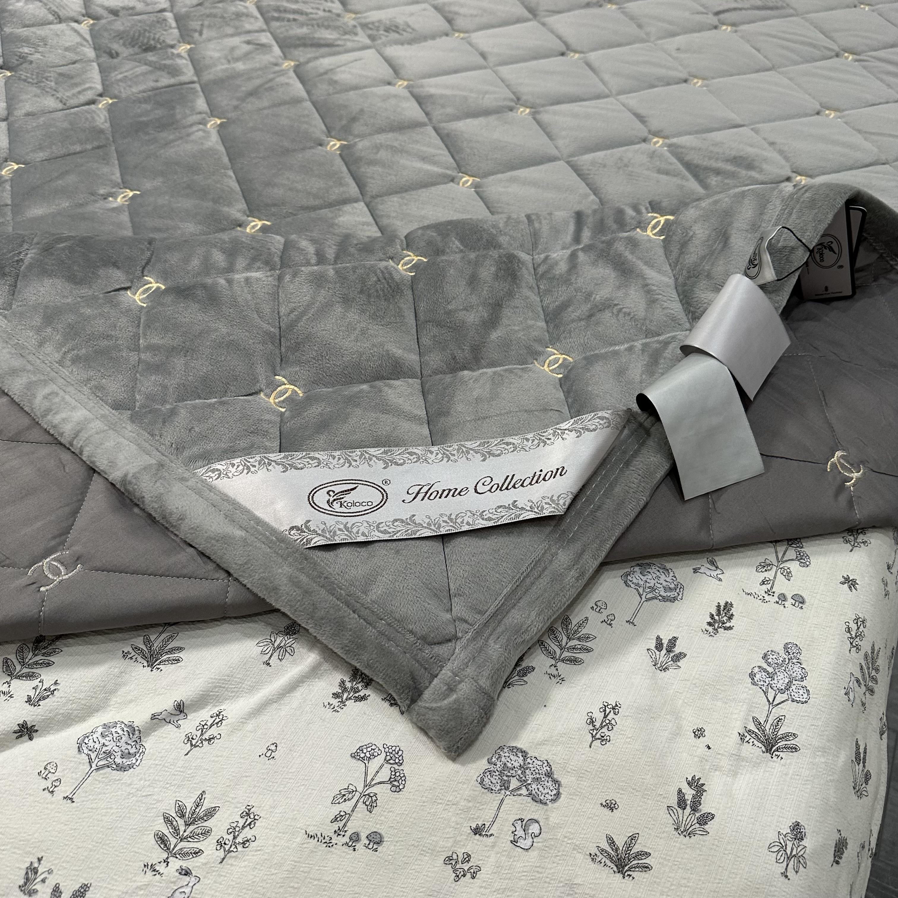 Покривало на ліжко велюрове євро 220x240 см Світло-сірий (28769409) - фото 9 Покривало на ліжко велюрове євро 220x240 см Світло-сірий (28769409) - фото 9