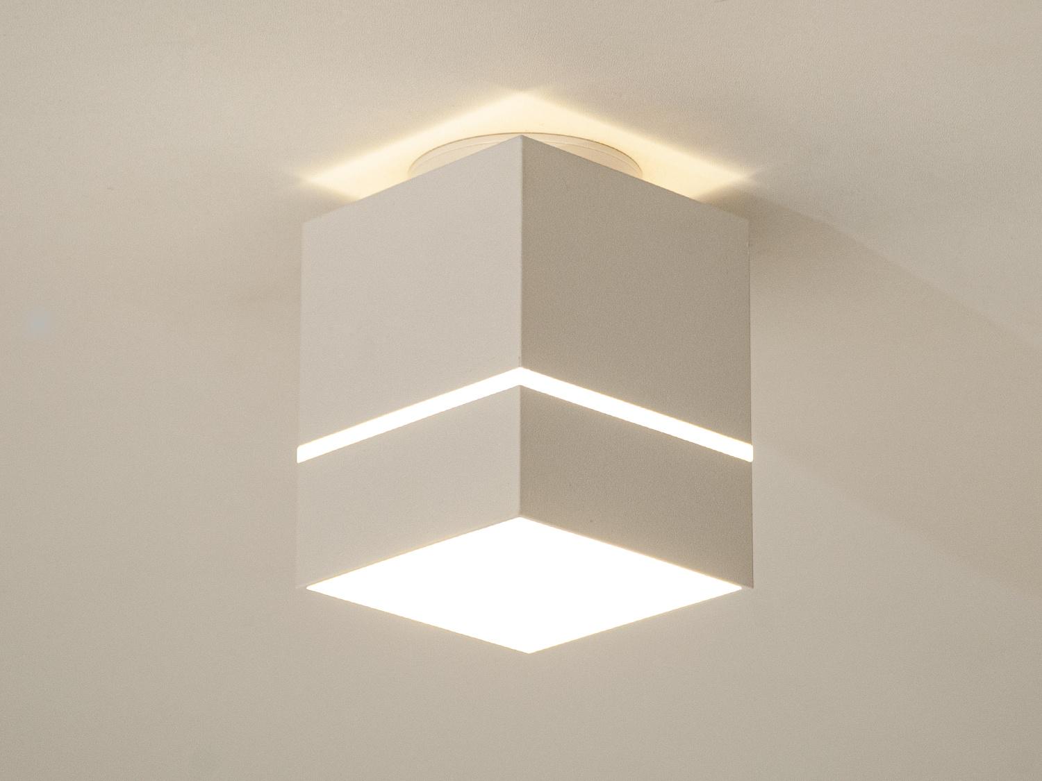 Точковий світильник накладний (160M-02-WH)