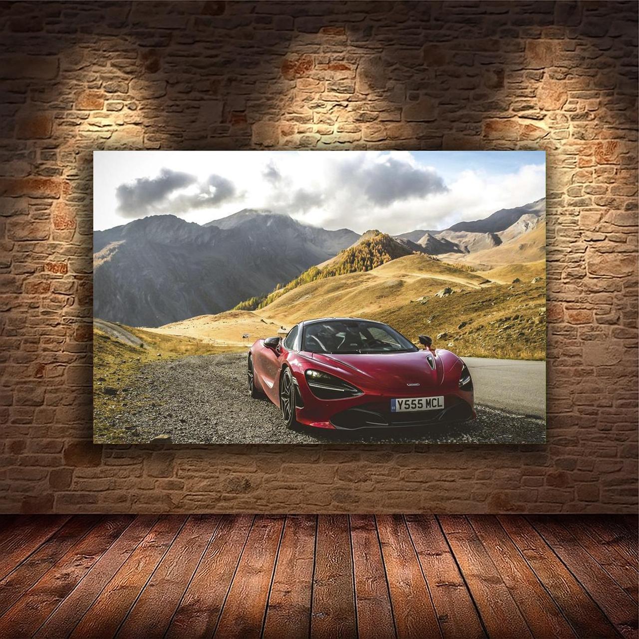 Картина на холсте Спортивный автомобиль 35x55 см (M228)
