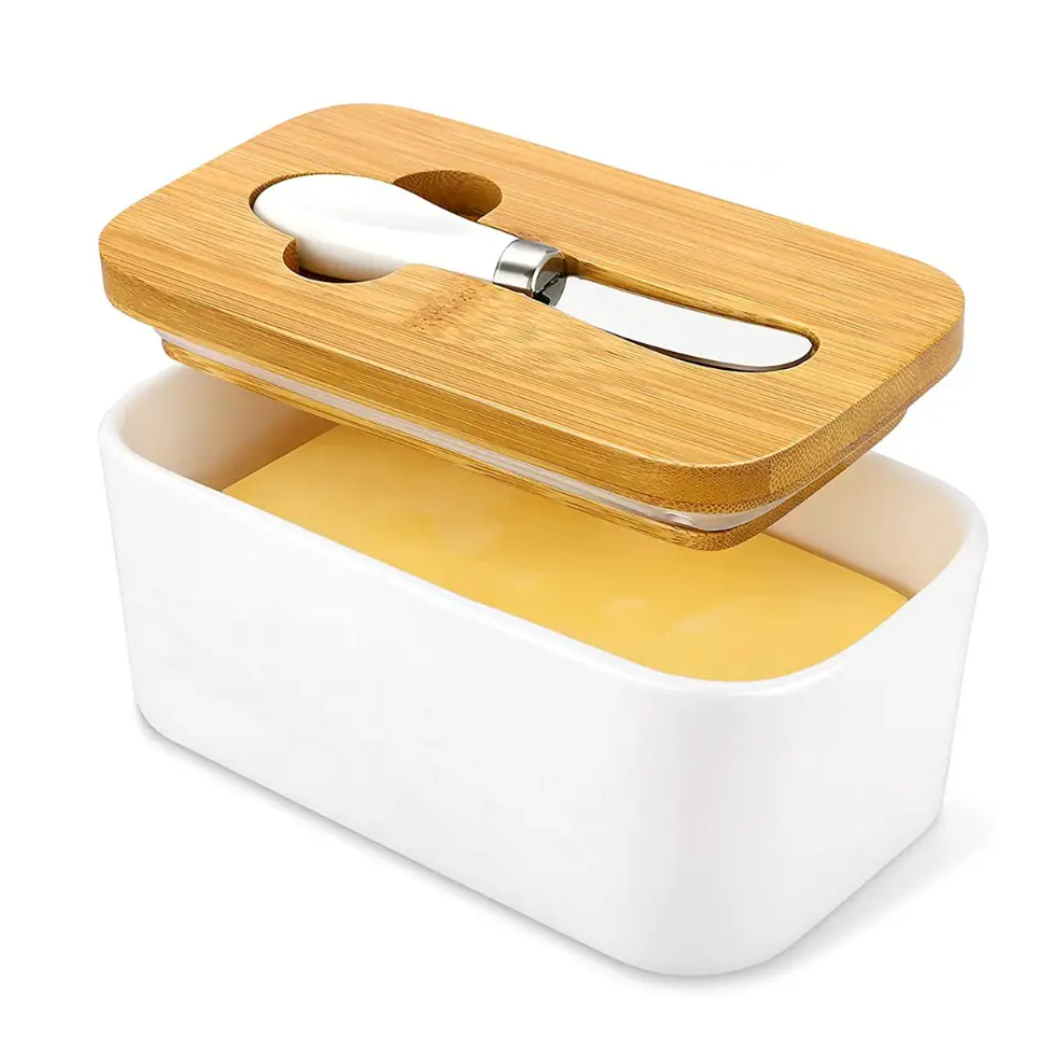 Маслянка з ножиком 7408 650 мл 19х8 см Білий (4398431)