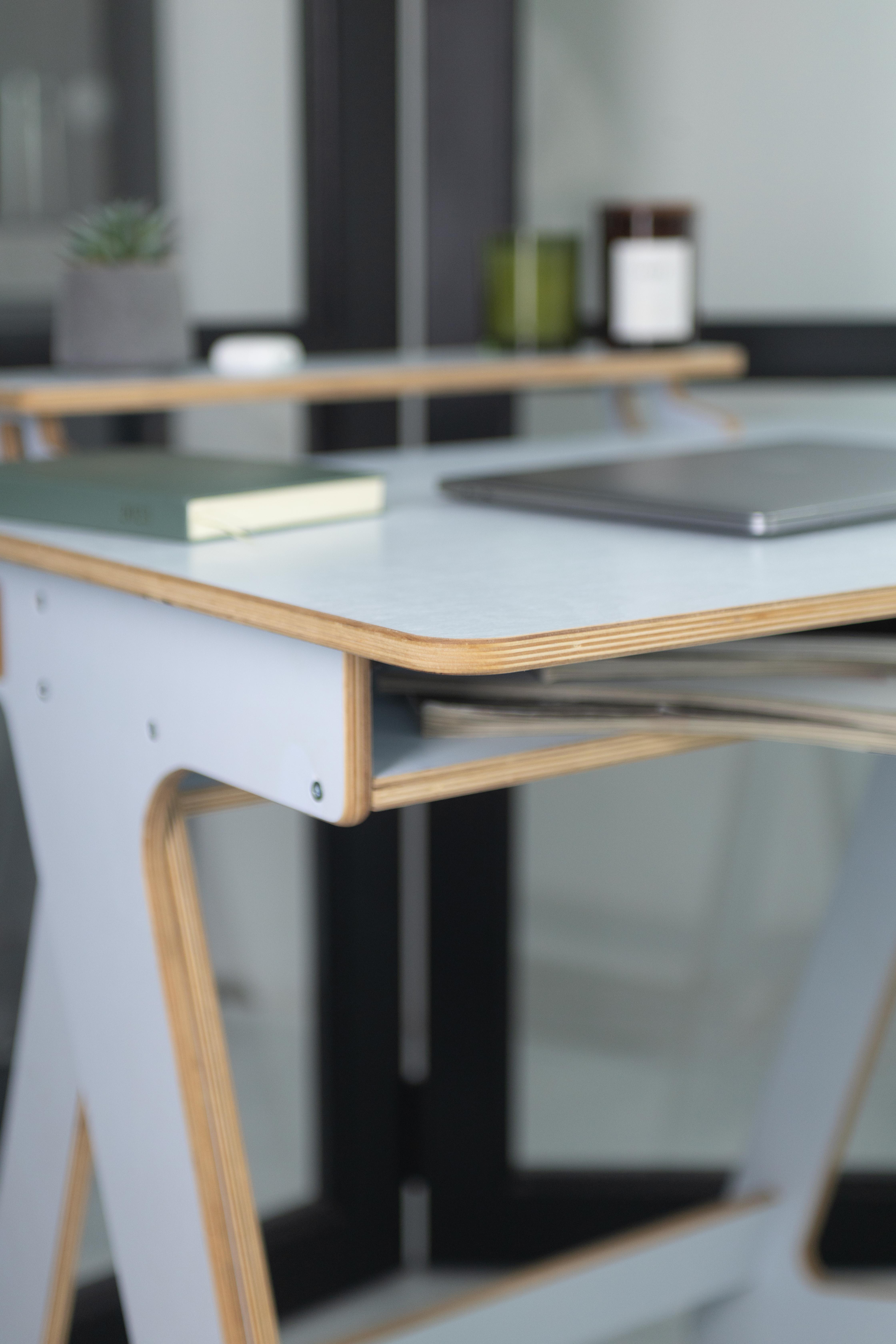 Комп'ютерний стіл Freelance Xl для роботи стоячи та сидячи з покриттям Блакитний (098765) - фото 7 Комп'ютерний стіл Freelance Xl для роботи стоячи та сидячи з покриттям Блакитний (098765) - фото 7