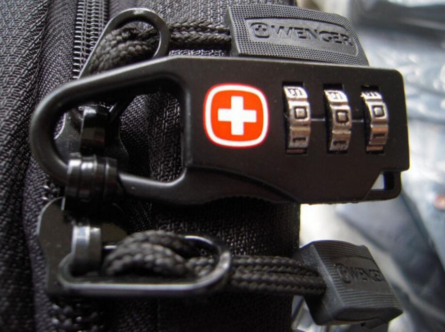 Замок навісний кодовий з тризначним шифром для валізи та рюкзака 57х22 мм Чорний (U9418) - фото 2 Замок навісний кодовий з тризначним шифром для валізи та рюкзака 57х22 мм Чорний (U9418) - фото 2