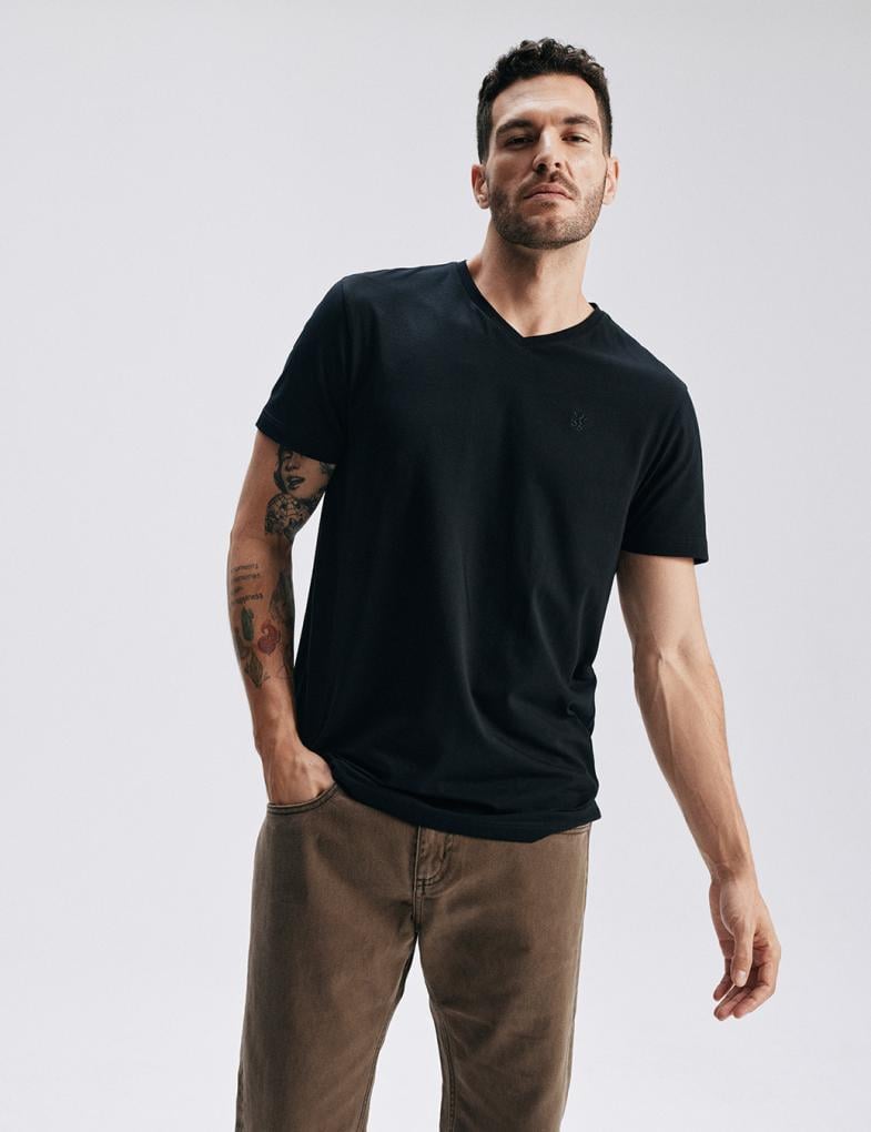 Футболка чоловіча Diverse V Neck 251 XXXL Чорний (5905384094094) Футболка чоловіча Diverse V Neck 251 XXXL Чорний (5905384094094)