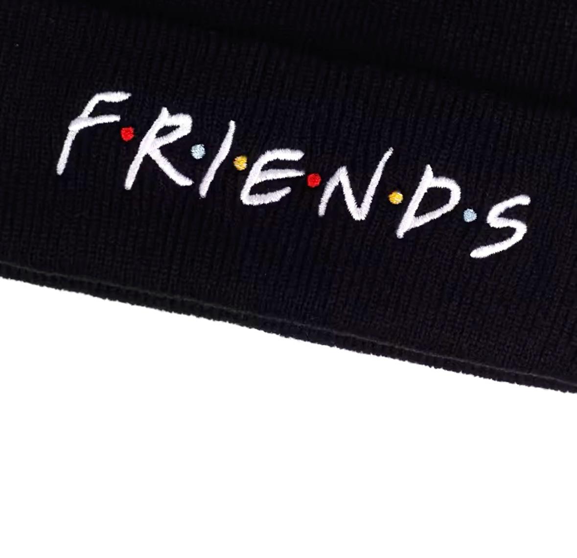 Шапка Wuke логотип Friends с подворотом унисекс one size Черный - фото 3 Шапка Wuke логотип Friends с подворотом унисекс one size Черный - фото 3