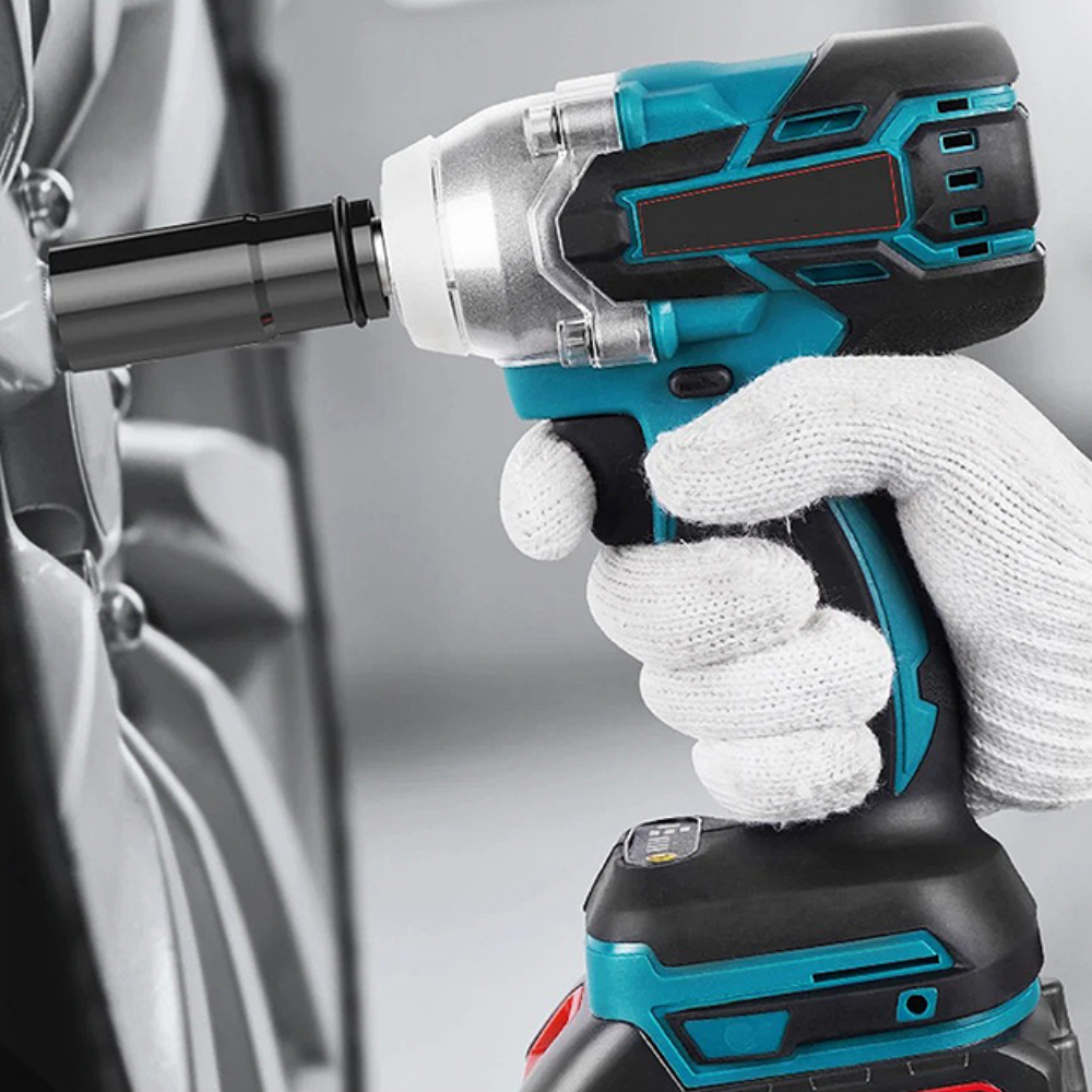 Гайковерт аккумуляторный ударный с бесщеточным двигателем и битами в кейсе (77577) - фото 6