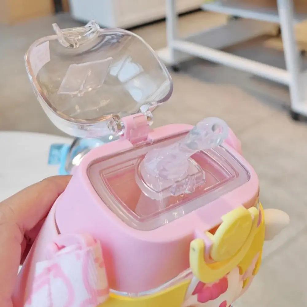 Дитяча пляшка для води з силіконовою трубочкою та ремінцем POP02313 520 мл Рожевий - фото 3