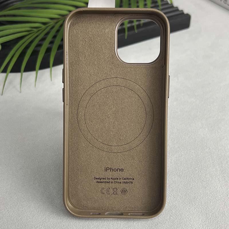 Протиударний Чохол для Apple iPhone 15 (6.1") Epik Leather Case (AAA) with MagSafe and Animation Light Brown - фото 2