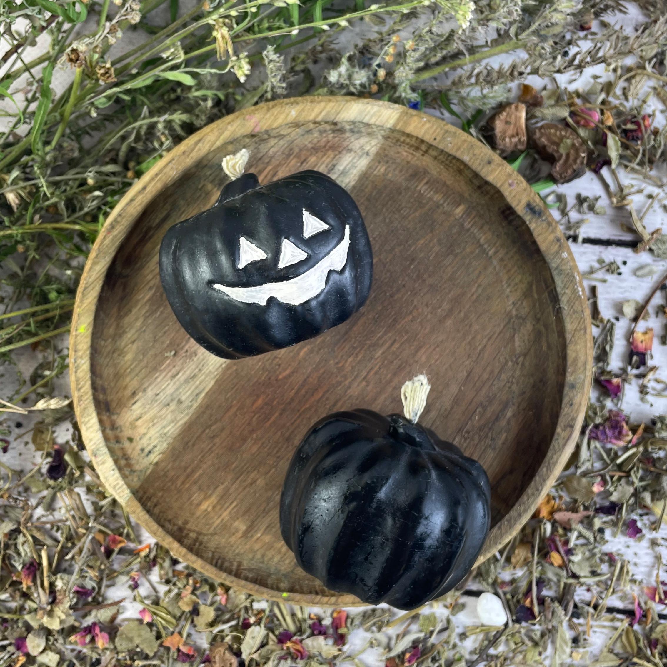 Свеча восковая Тыква хэллоуин Черный (777)