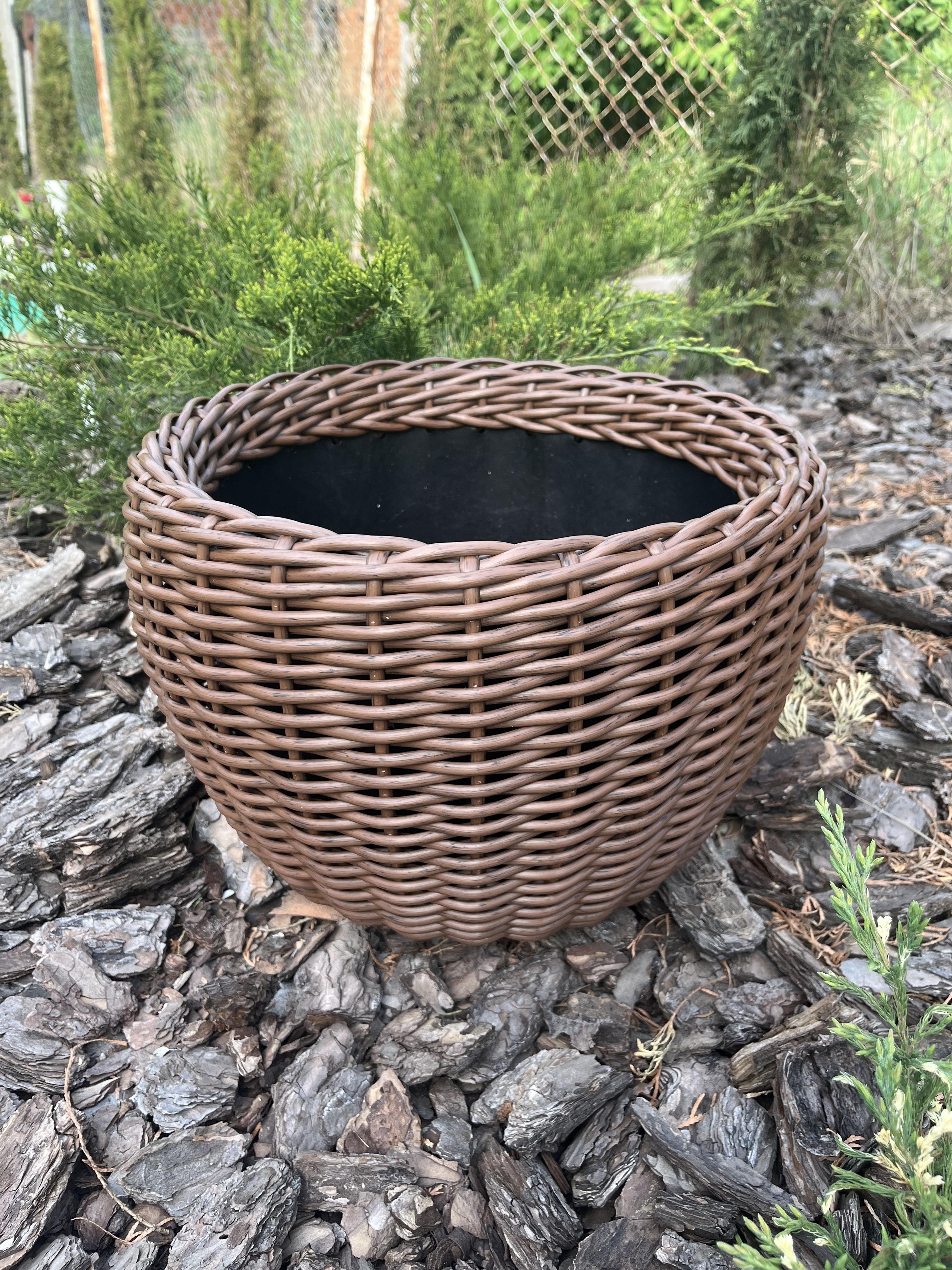 Кашпо для цветов из искусственного ротанга 16 л Темное дерево (27922345) - фото 1