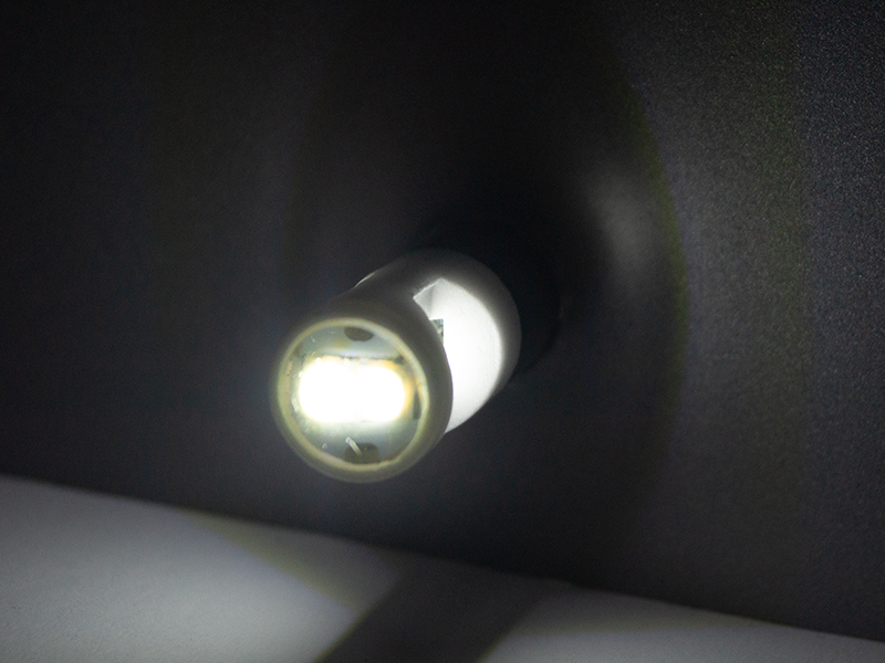 Автомобильная лампа светодиодная LEDUA T10-3030-6 SMD керамика 1,5W 12V Белый (2719) - фото 2 Автомобильная лампа светодиодная LEDUA T10-3030-6 SMD керамика 1,5W 12V Белый (2719) - фото 2