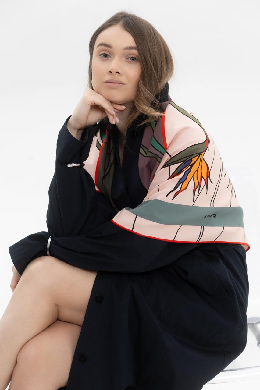 Платок Стрелиция шелковый односторонняя печать 55х55 см Разноцветный (27558046) - фото 3 Платок Стрелиция шелковый односторонняя печать 55х55 см Разноцветный (27558046) - фото 3