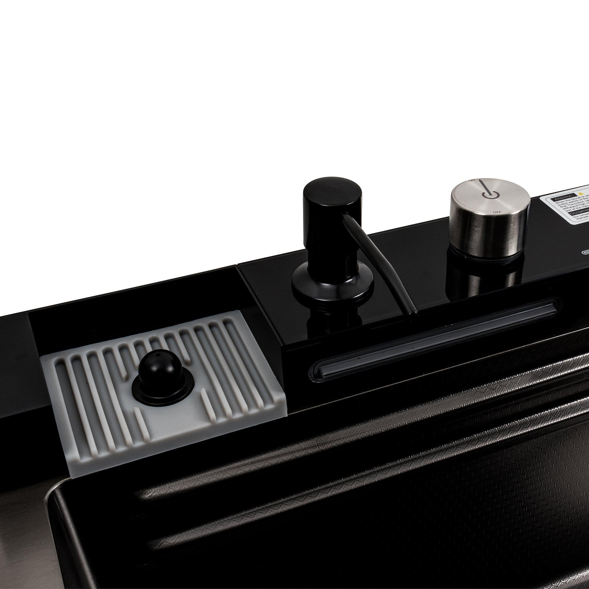 Мийка кухонна Platinum Handmade Водоспад 75x45М PVD Чорний (000041326) - фото 4 Мийка кухонна Platinum Handmade Водоспад 75x45М PVD Чорний (000041326) - фото 4