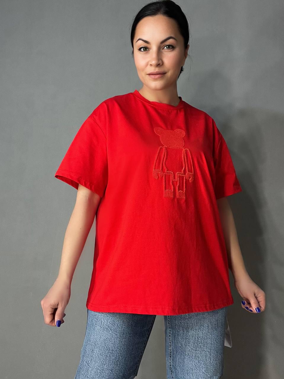 Футболка женская A-N 2396 мишка блестки OS Красный (2196)