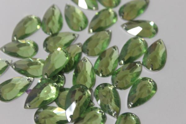 Камни пришивные Капельки 9х17 мм 30 шт. Салатовый