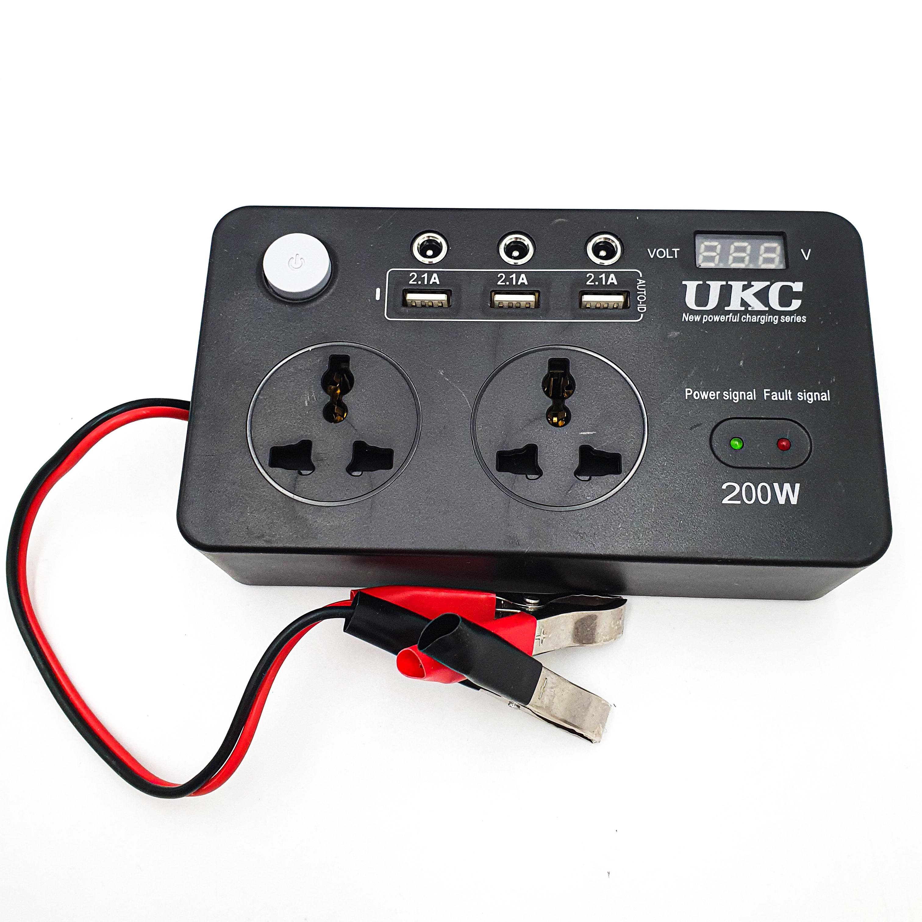 Преобразователь авто инвертор 12V-220V 200W с экраном 3 USB 2 розетки 3 порта 5.5х2.5 UKC 7064