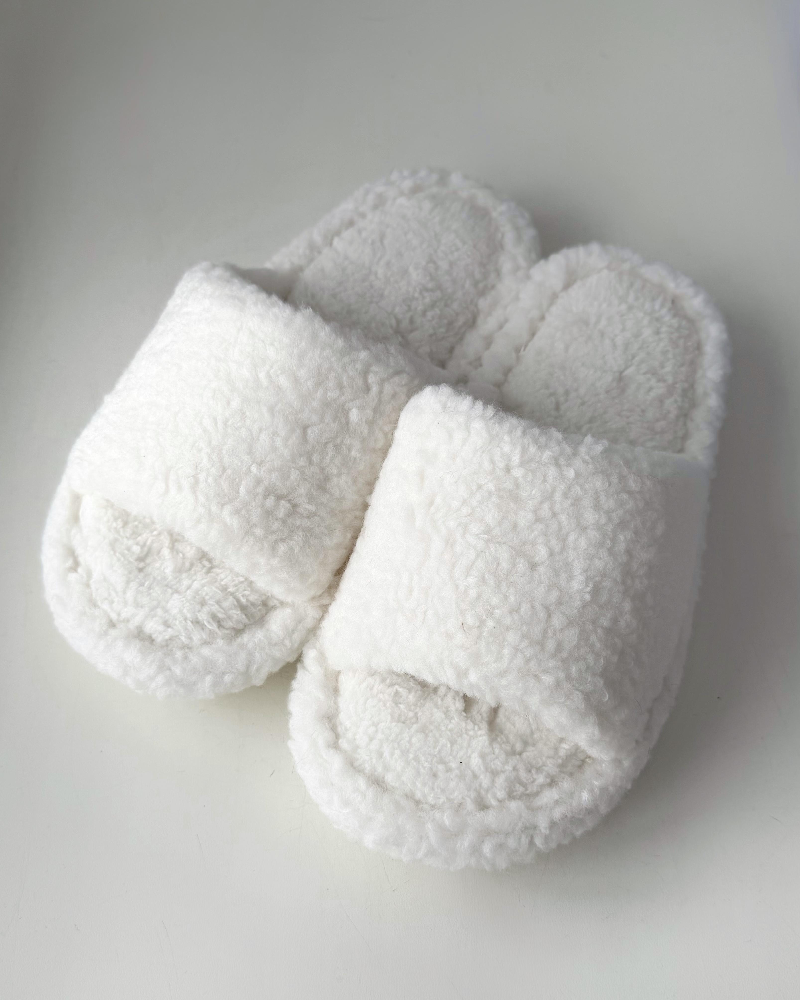 Тапочки домашние warm story открытые плюшевые р. 38-39 Белый (0119)