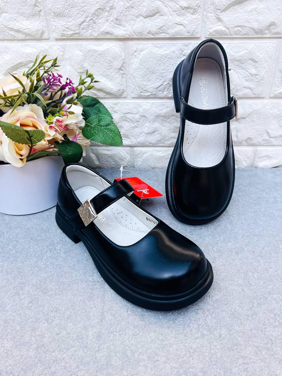 Туфли классические для девочки Apawwa 1823 р. 37 22,8 см Черный (1823-5)