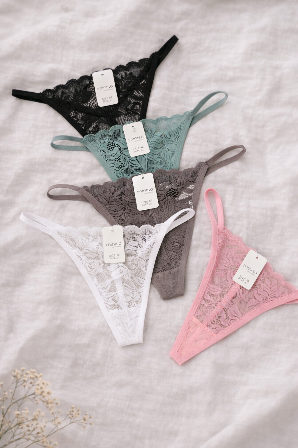 Комплект женских стринг из кружева 5 шт. L(L082)