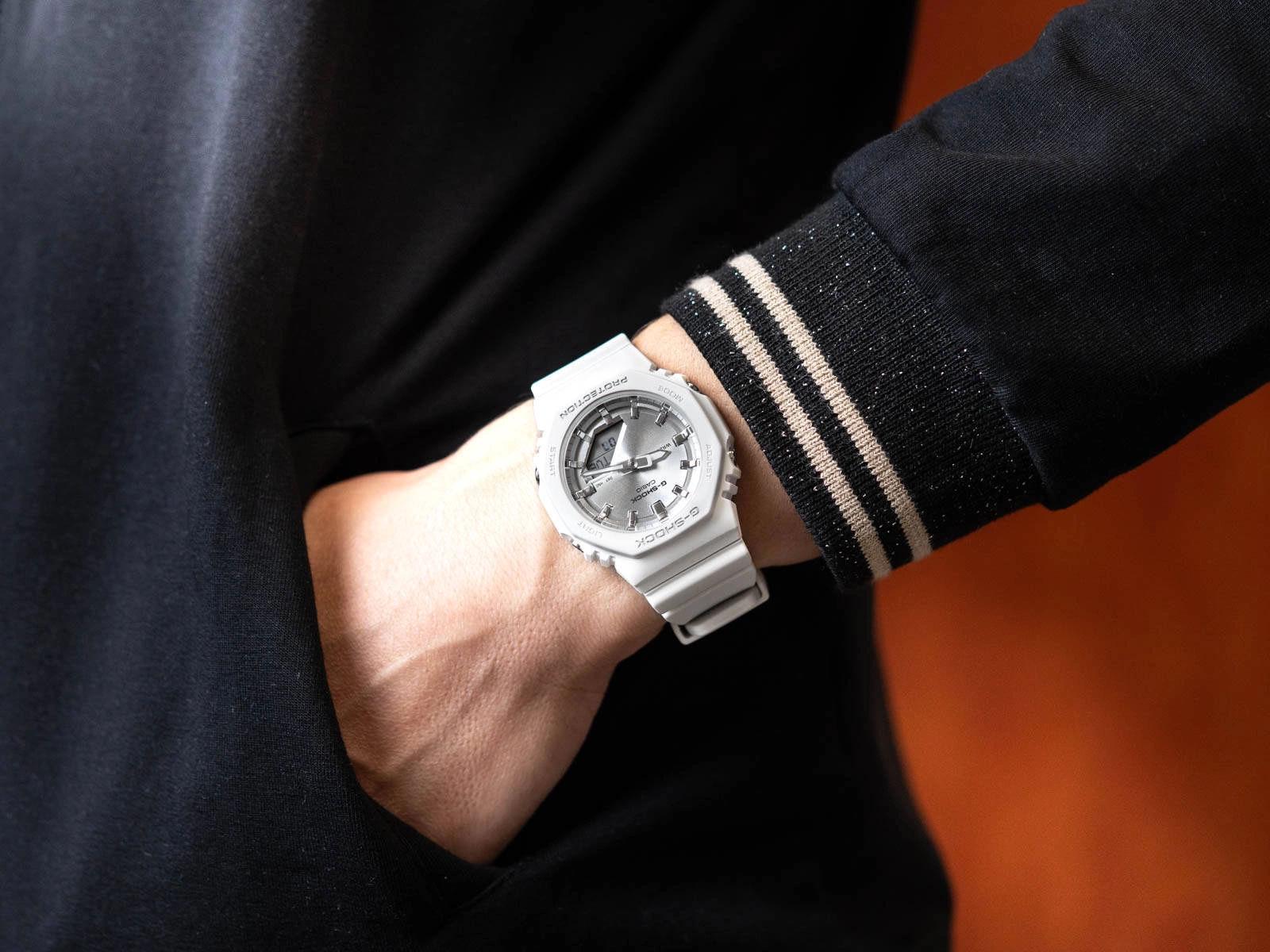 Часы Casio G-SHOCK GMA-P2100VA-7AER Soak Up The Shimmer (7772) - фото 3 Часы Casio G-SHOCK GMA-P2100VA-7AER Soak Up The Shimmer (7772) - фото 3