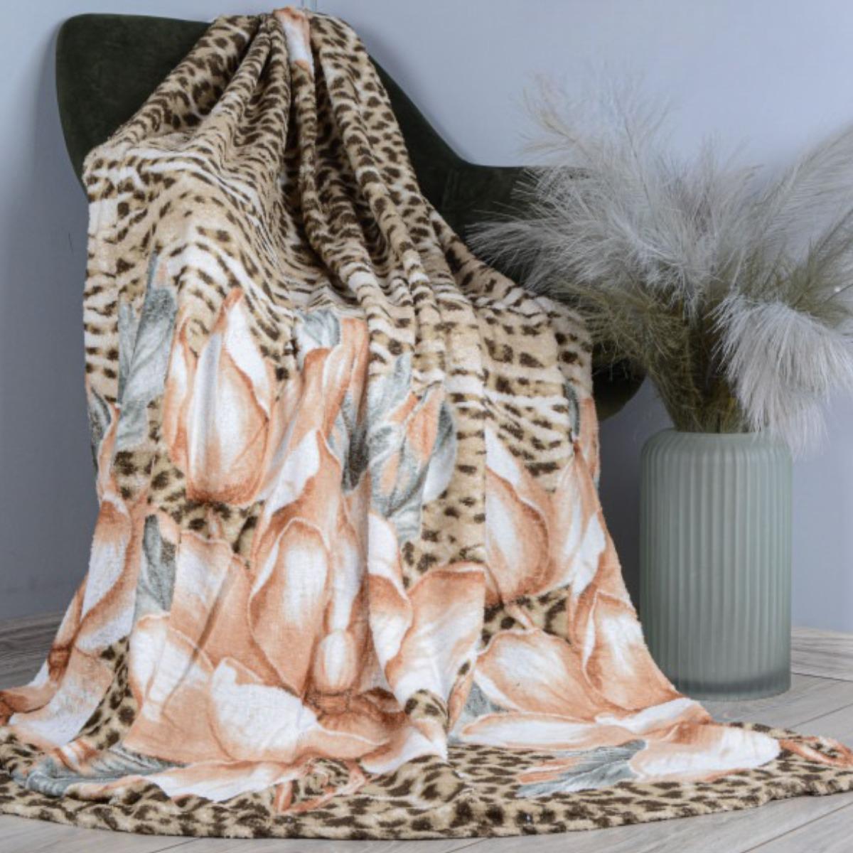 Плед Koloco полуторный леопардовый принт с лилией 150х210 см (34615) Плед Koloco полуторный леопардовый принт с лилией 150х210 см (34615)