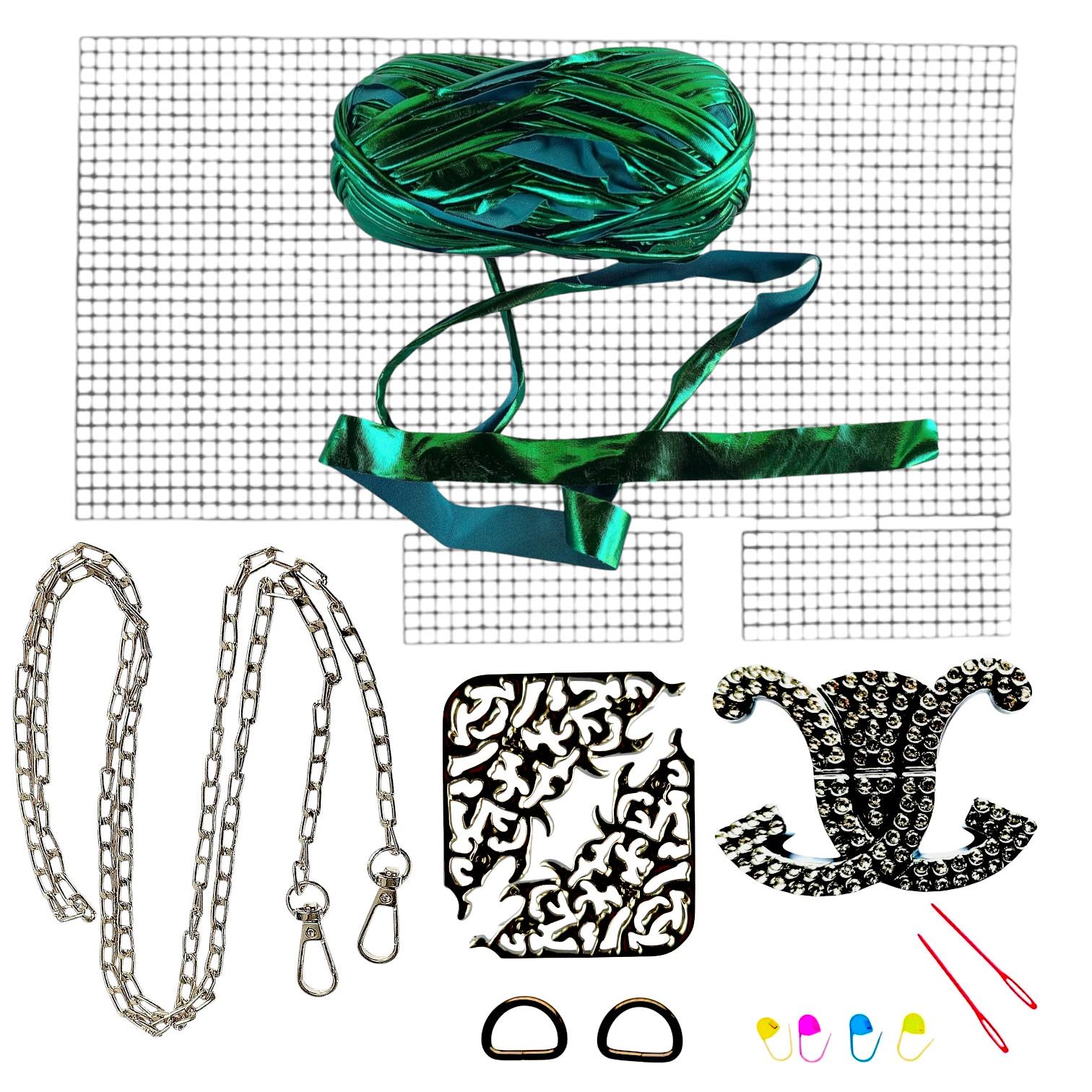 Набор для создания сумки из пластиковой канвы Магнитный замок Лилия с нитками металлик Зеленый (1596-41) Набор для создания сумки из пластиковой канвы Магнитный замок Лилия с нитками металлик Зеленый (1596-41)