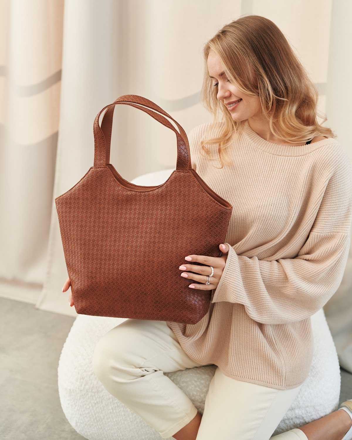 Женская сумка Welassie Тенси на одно отделение из экокожи Рыжий (2004529651) - фото 2 Женская сумка Welassie Тенси на одно отделение из экокожи Рыжий (2004529651) - фото 2