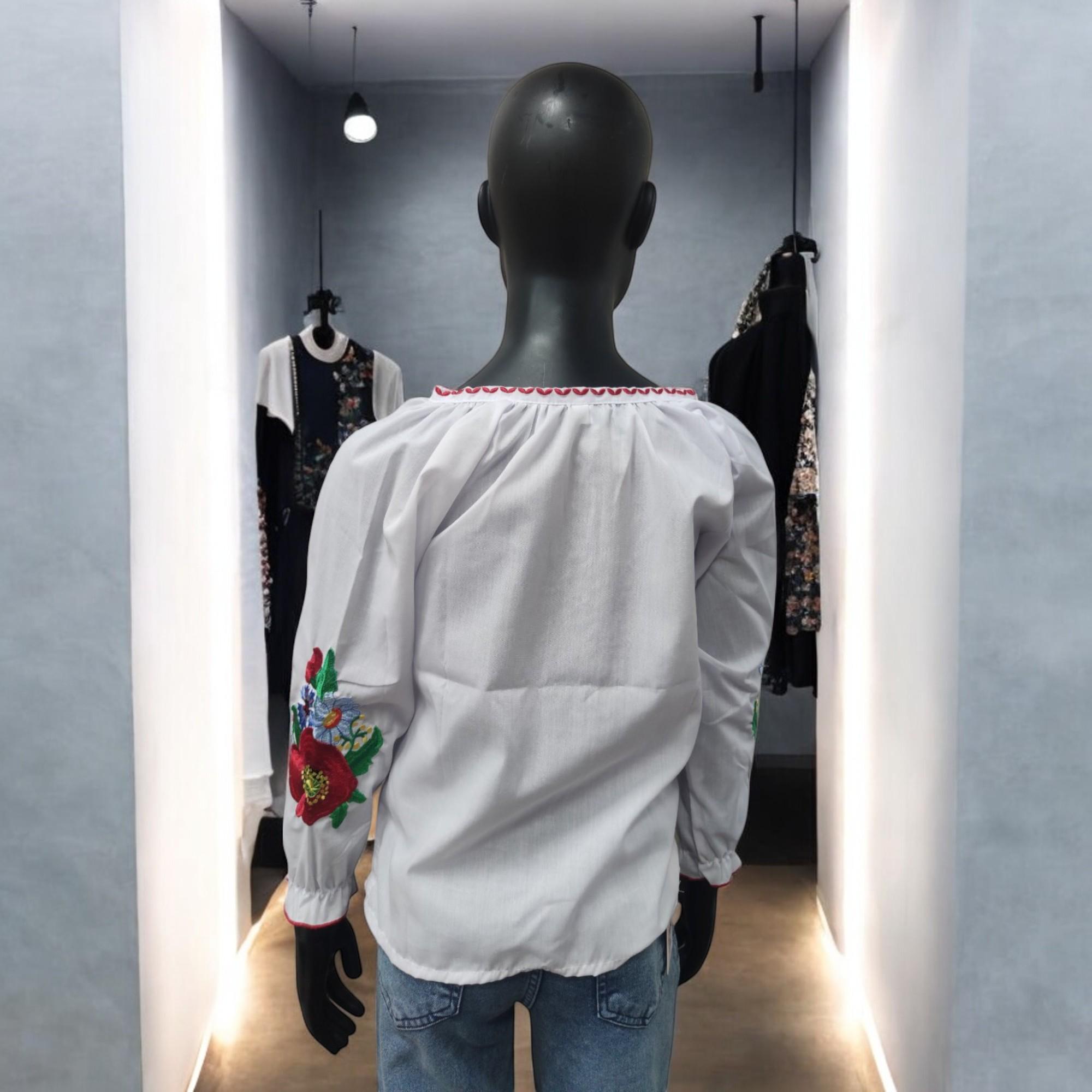 Вышиванка для девочки Three Red Poppies традиционная украинская 98 см (T_V0914DR_98) - фото 3 Вышиванка для девочки Three Red Poppies традиционная украинская 98 см (T_V0914DR_98) - фото 3