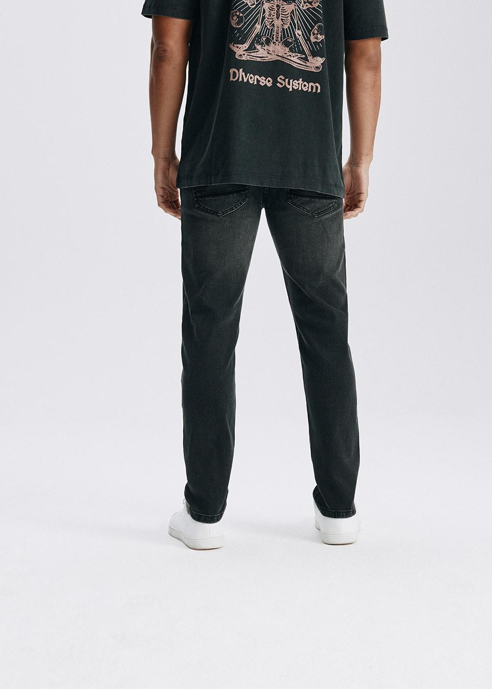 Джинси приталені чоловічі Diverse SHELDON 251 р. 33-32 Чорний (5905384091529) - фото 2 Джинси приталені чоловічі Diverse SHELDON 251 р. 33-32 Чорний (5905384091529) - фото 2
