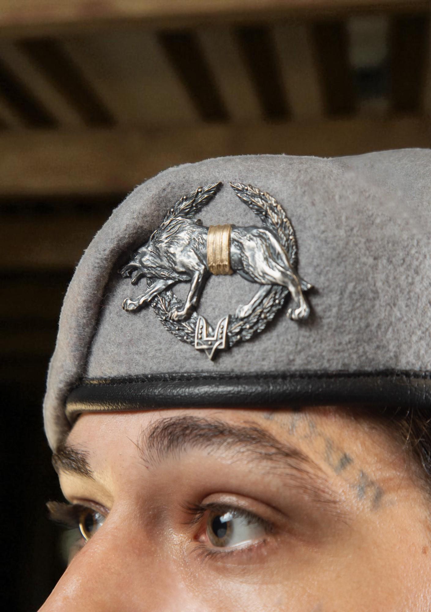 Берет Силы специальных операций Вооруженных сил Украины XL/59-60 см Светло-серый (29052678) - фото 3 Берет Силы специальных операций Вооруженных сил Украины XL/59-60 см Светло-серый (29052678) - фото 3