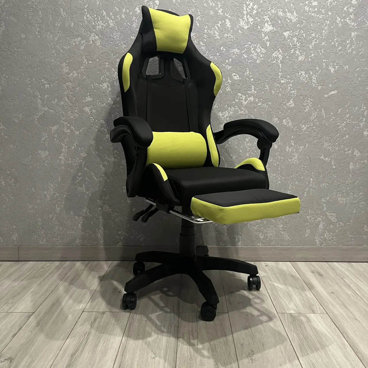 Кресло игровое PRESTIGE M11 Черный/Салатовый Кресло игровое PRESTIGE M11 Черный/Салатовый