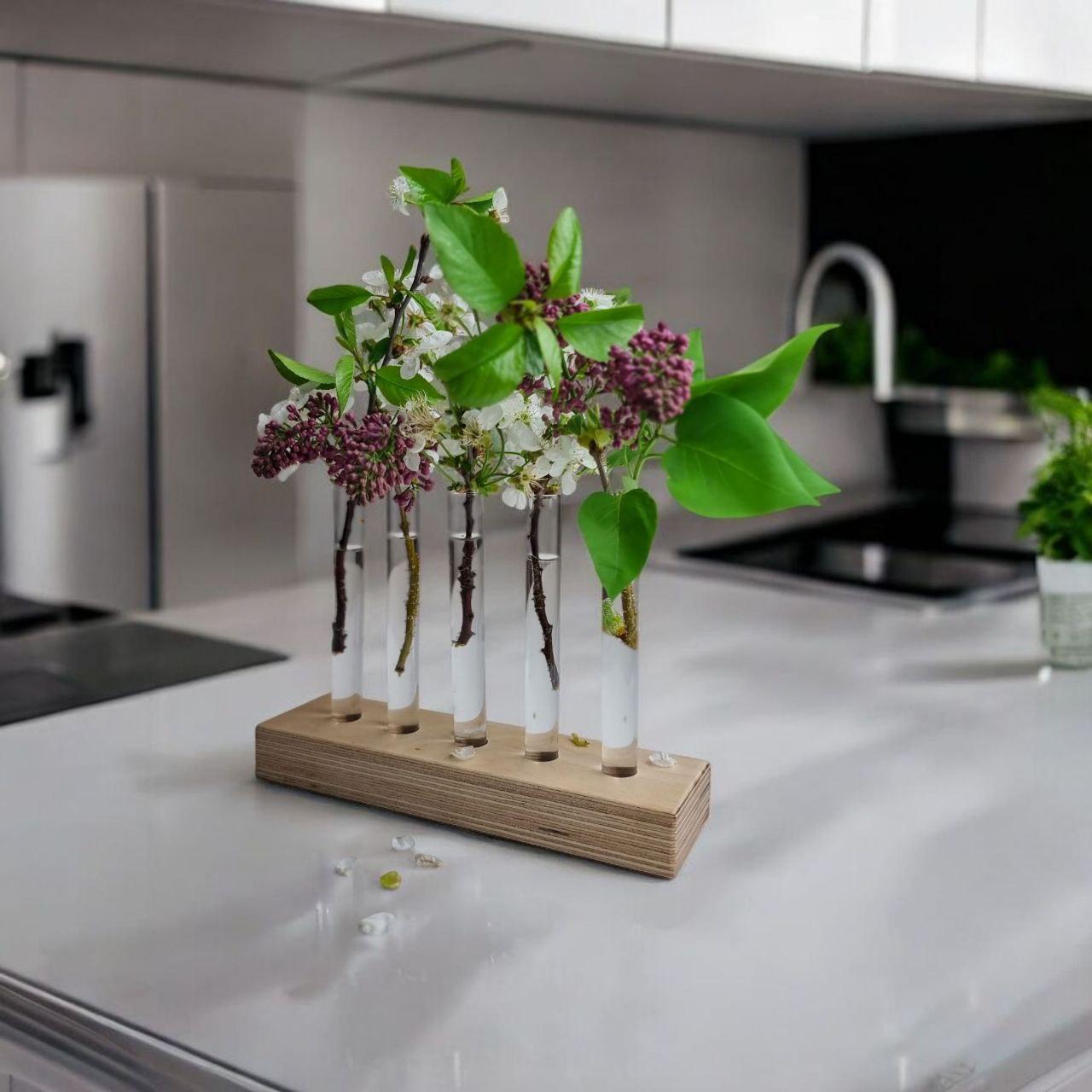 Ваза для живых цветов/сухоцветов/мини-композиций со стеклянными пробирками с деревянным основанием
