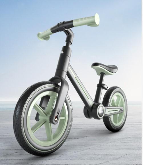 Беговел детский Bebehoo PH-9 Foldable Kids Scooter Standard Green (25995481) - фото 3 Беговел детский Bebehoo PH-9 Foldable Kids Scooter Standard Green (25995481) - фото 3