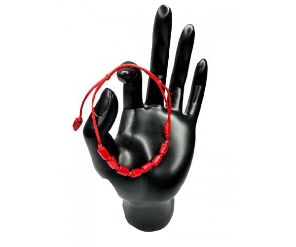 Нить на руку Браслет оберег плетеный 7 бусин Красный