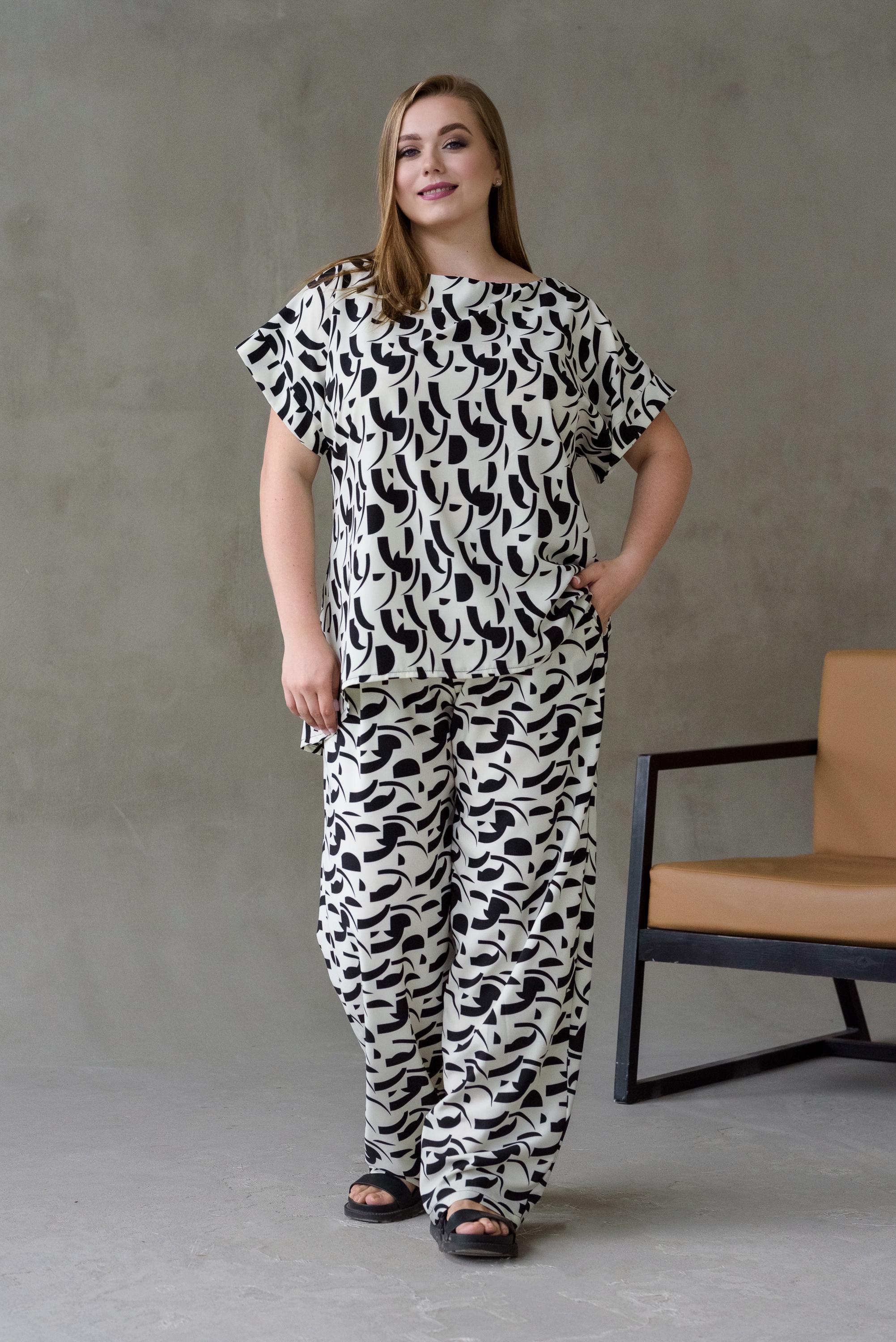 Костюм женский штапельный Альмина р. 56 Молочный (26862244)