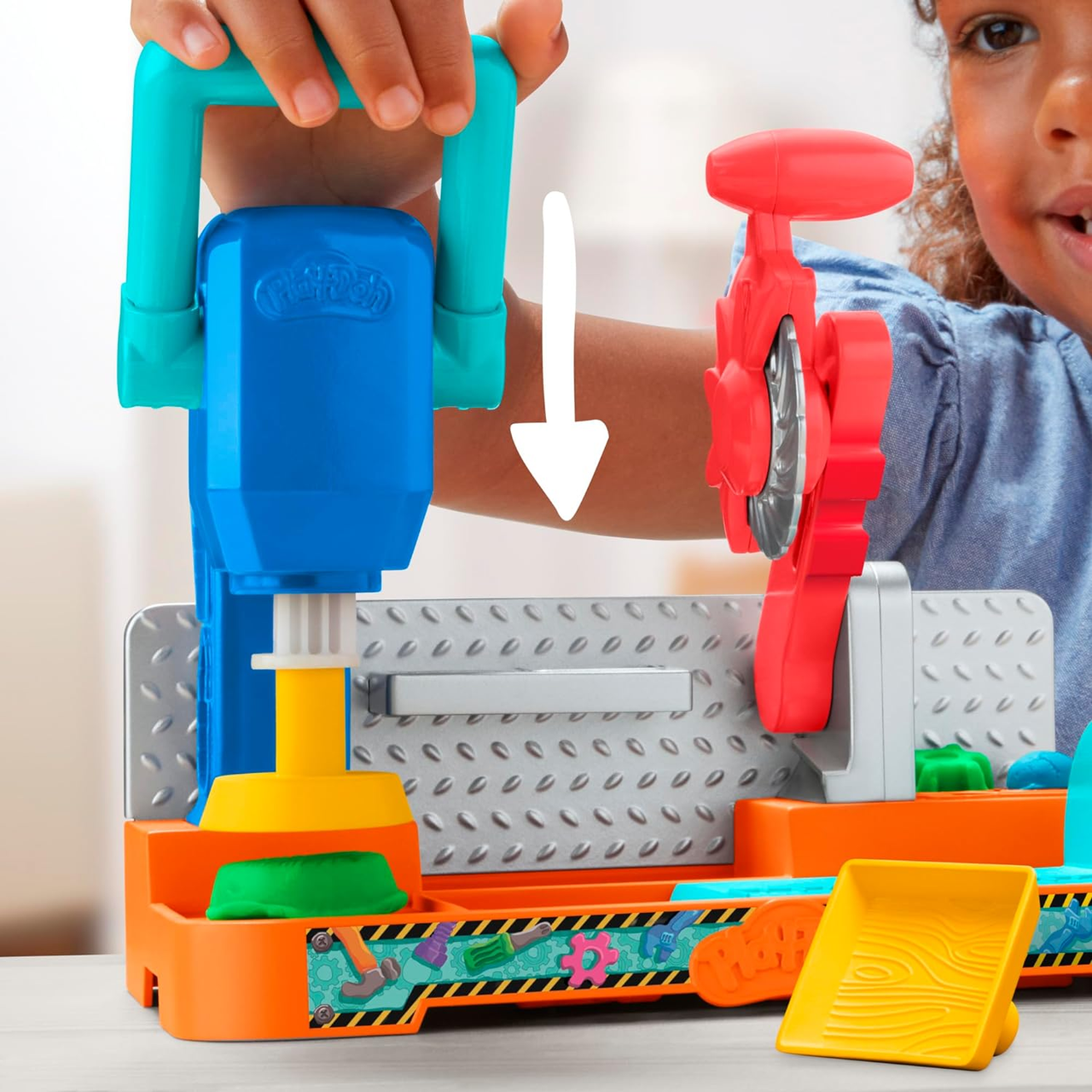 Набір для ліплення Play-Doh Hasbro верстат з інструментами для штампування та розпилювання (F9141) - фото 7
