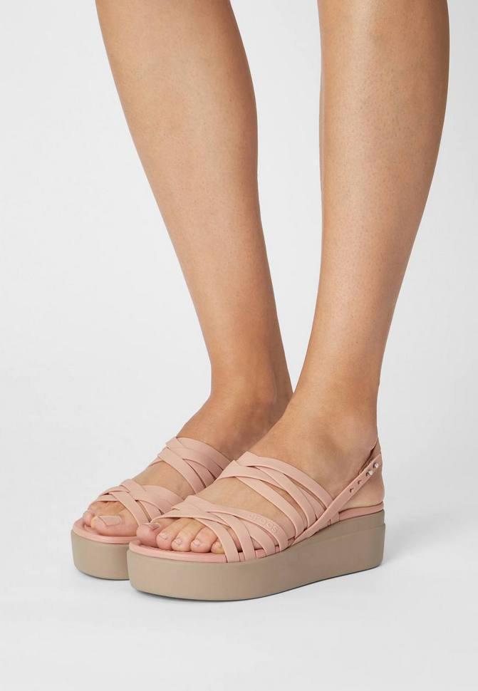 Сандалі жіночі Crocs Brooklyn Strappy р. 42/43 Blossom (17511) - фото 10 Сандалі жіночі Crocs Brooklyn Strappy р. 42/43 Blossom (17511) - фото 10