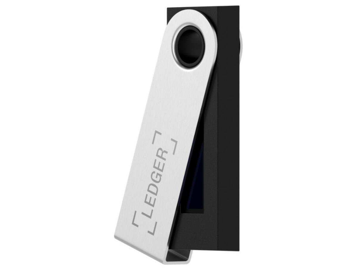 Криптокошелек аппаратный Ledger Nano S Matte Black - фото 1